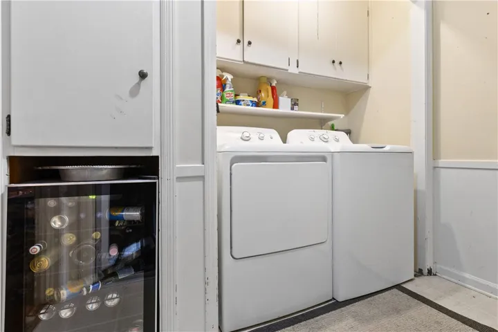 laundry on main level