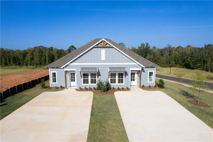 1004 Twin Lane, Valley, Alabama 36854
