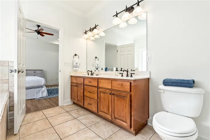 518 N Donahue Drive, Auburn, Alabama 36830