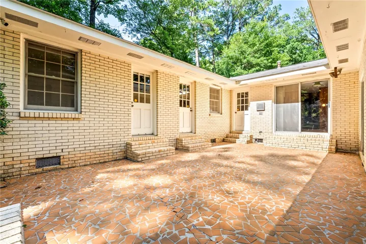 Courtyard Patio