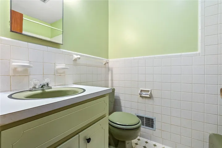 Bathroom #3