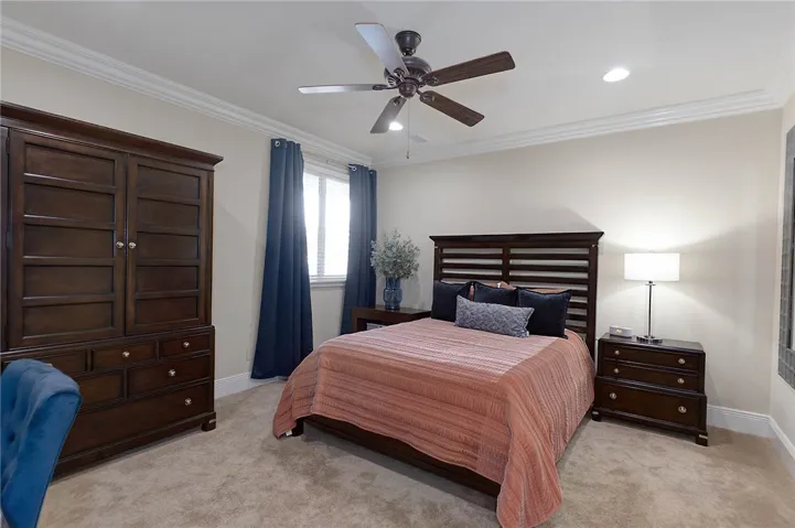 234 W Magnolia Avenue 203, Auburn, Alabama 36830