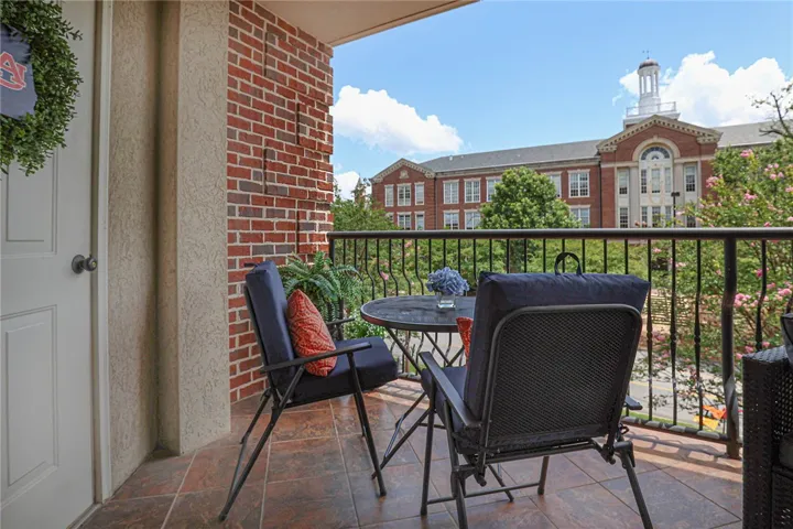 234 W Magnolia Avenue 203, Auburn, Alabama 36830