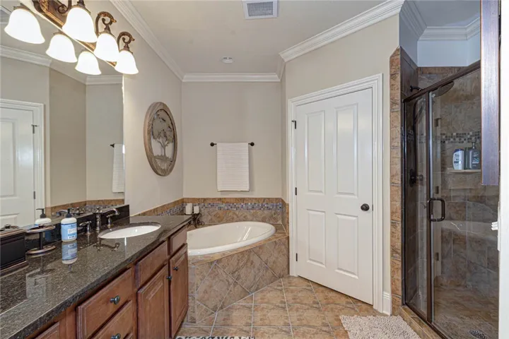 234 W Magnolia Avenue 203, Auburn, Alabama 36830