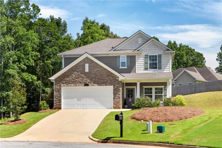 101 Cottage Court, Opelika, Alabama 36801