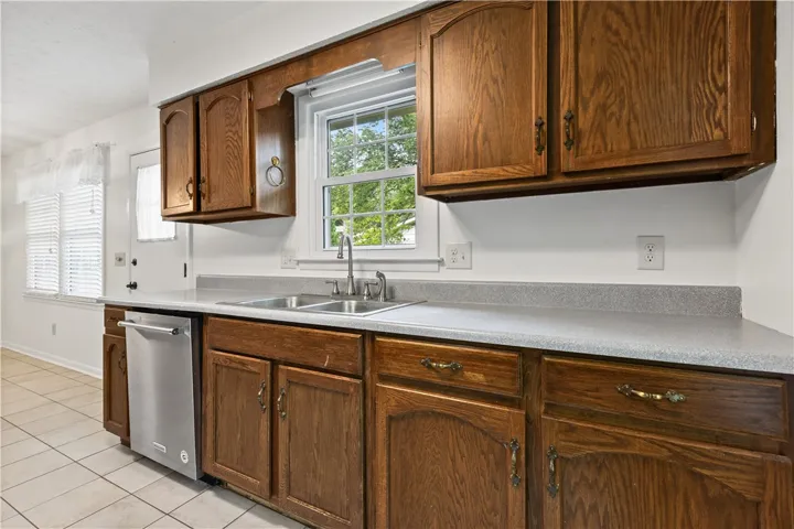 317 Windsor Drive, Auburn, Alabama 36832
