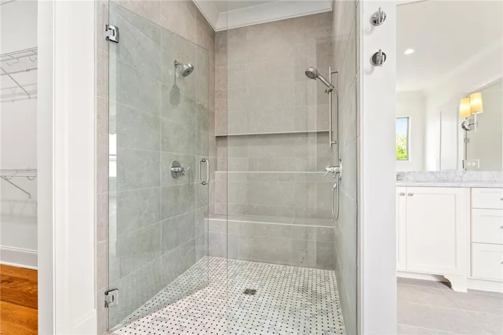 Photos of a previously built Aspen floorplan.