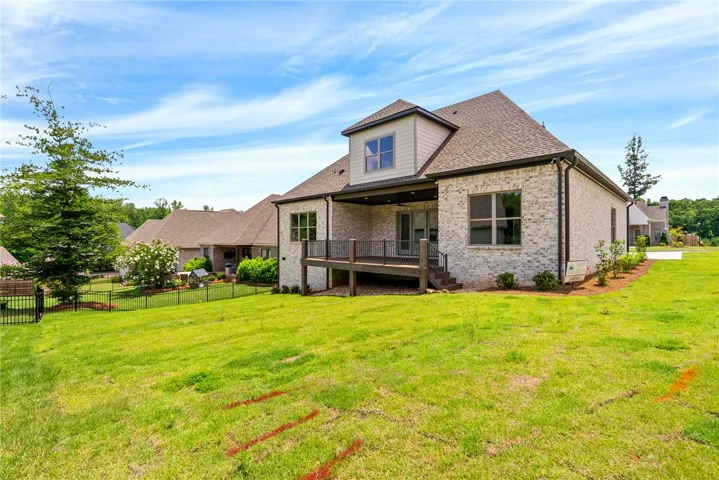 Photos of a previously built Aspen floorplan.