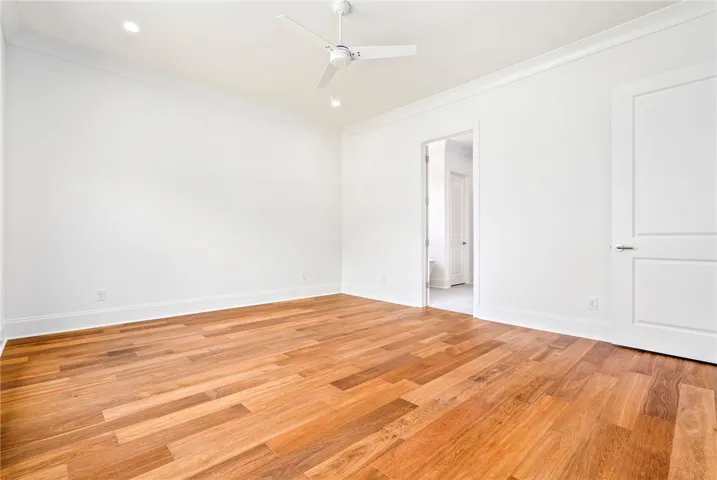Photos of a previously built Aspen floorplan.