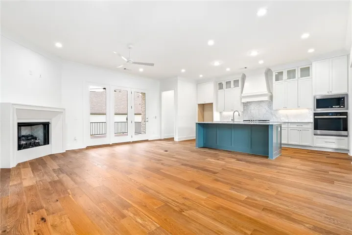 Photos of a previously built Aspen floorplan.