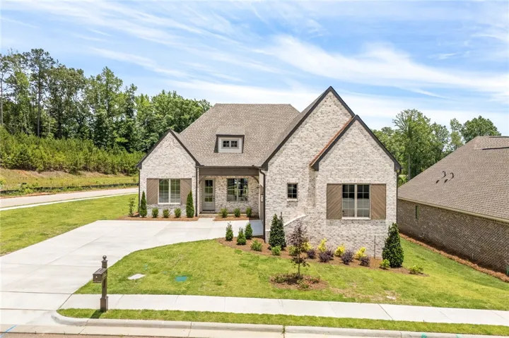 Photos of a previously built Aspen floorplan.