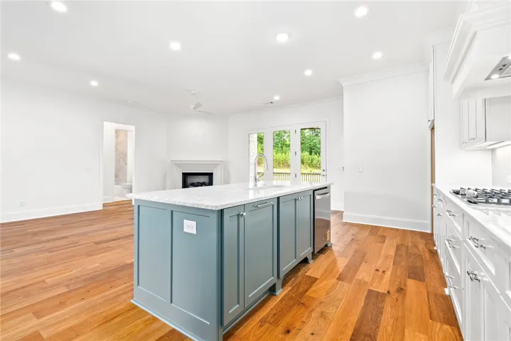 Photos of a previously built Aspen floorplan.
