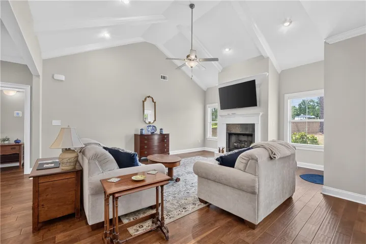 1831 Cannongate Drive, Opelika, Alabama 36801