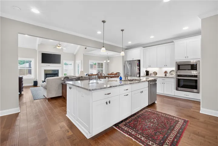 1831 Cannongate Drive, Opelika, Alabama 36801