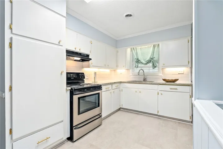 2404 12th Avenue, Valley, Alabama 36854