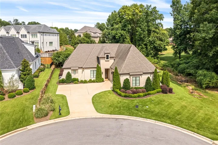 1009 Fairview Lane, Auburn, Alabama 36830