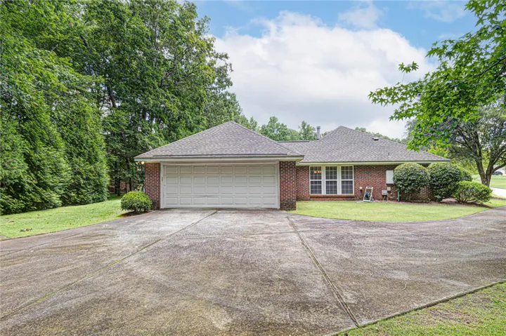 1353 Teaberry Court, Auburn, Alabama 36830