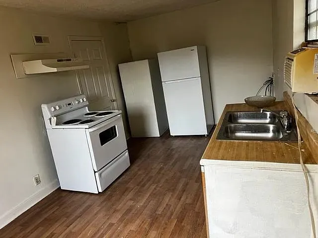 206 A&b Gautier Street, Tuskegee, Alabama 36083