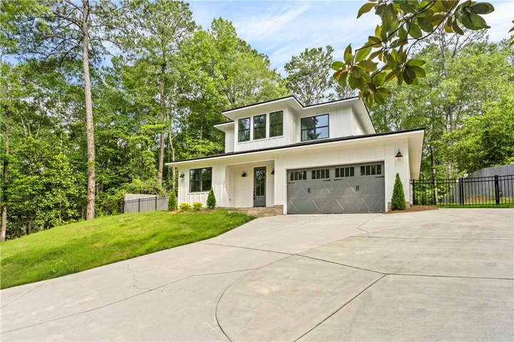 1426 Pinkston Court, Auburn, Alabama 36830