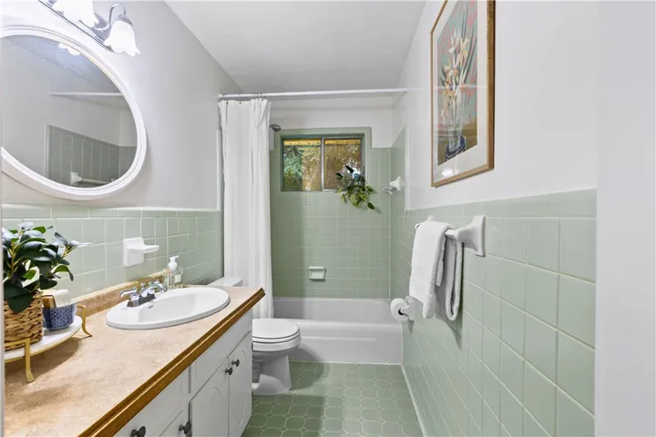 1409 Dunwall Court, Opelika, Alabama 36801