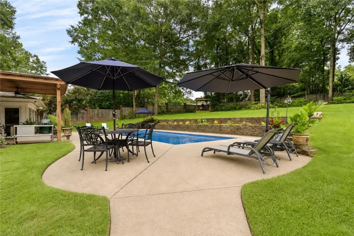 503 Winterburn Avenue, Opelika, Alabama 36081