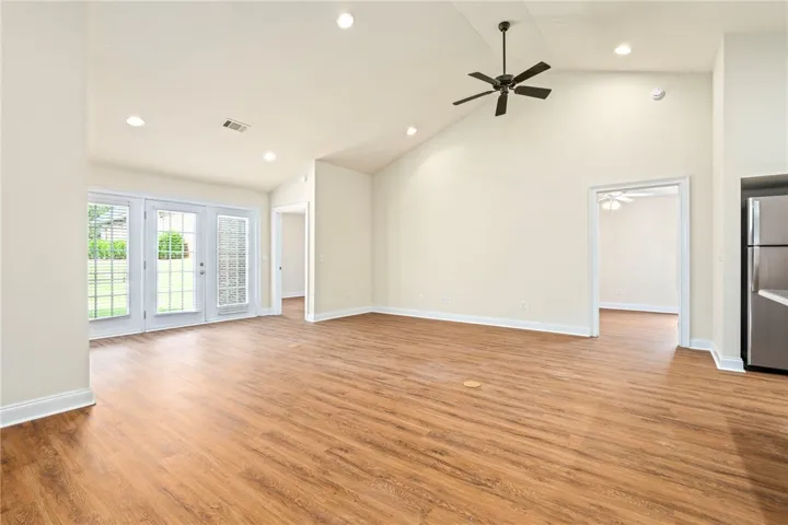 807 W Longleaf Drive 22, Auburn, Alabama 36832