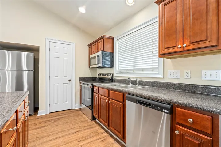 807 W Longleaf Drive 22, Auburn, Alabama 36832
