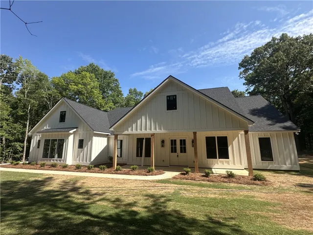 12320 Lee Road 72 N/a, Camp Hill, Alabama 36850