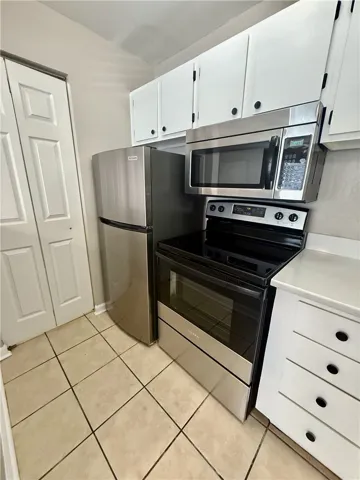 New stove & built-in microwave.