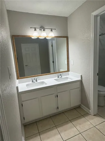 Double vanity with ample counter space