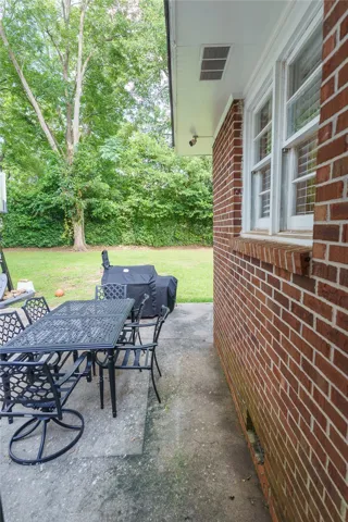 507 S 11th Avenue, Lanett, Alabama 36863
