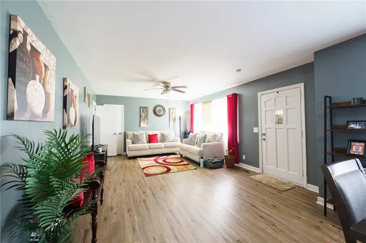 507 S 11th Avenue, Lanett, Alabama 36863