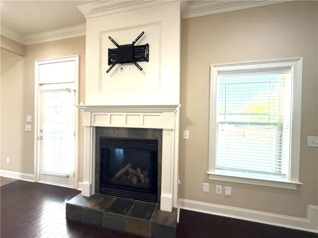 fireplace with gas-log