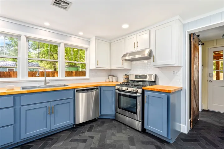 1471 Saugahatchee Road, Auburn, Alabama 36830