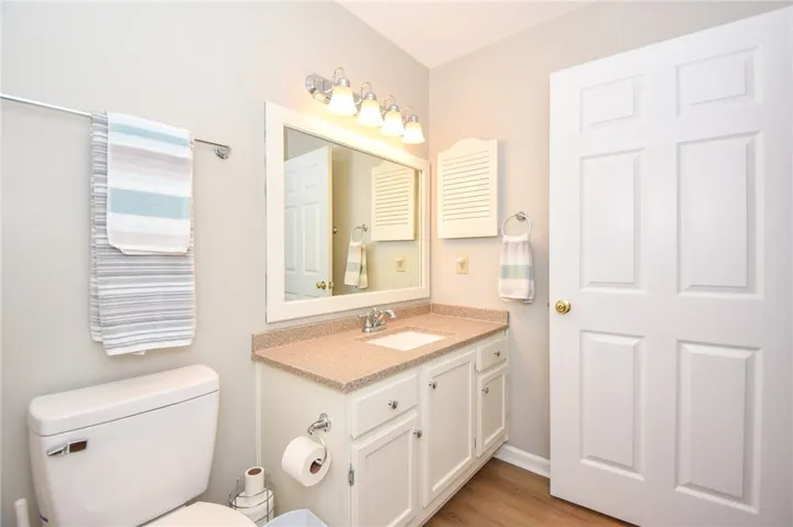 741 Lakeview Ridge N/a 106, Dadeville, Alabama 36853