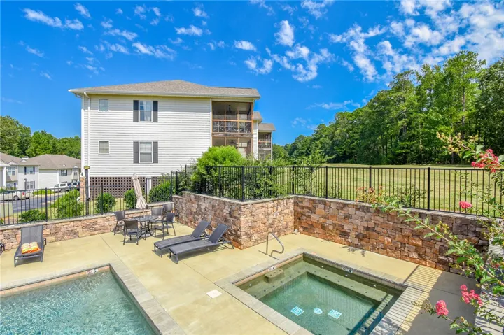 741 Lakeview Ridge N/a 106, Dadeville, Alabama 36853