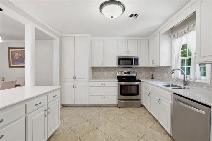 122 S Ryan Street, Auburn, Alabama 36830