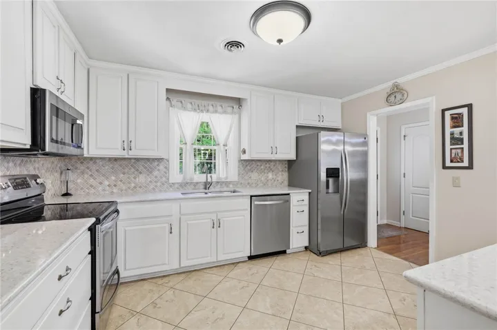 122 S Ryan Street, Auburn, Alabama 36830