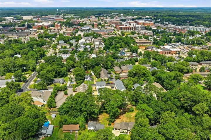 122 S Ryan Street, Auburn, Alabama 36830