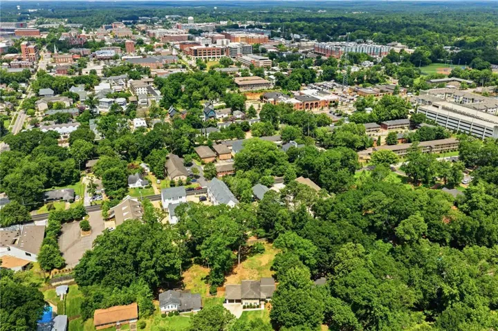 122 S Ryan Street, Auburn, Alabama 36830