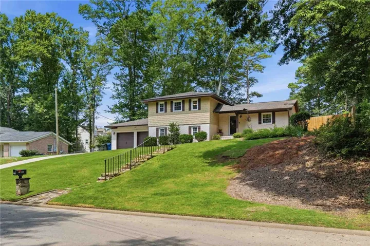 122 S Ryan Street, Auburn, Alabama 36830
