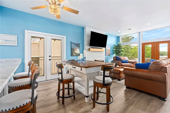 A vibrant living space with a dining island, ideal for entertaining and relaxed gatherings.