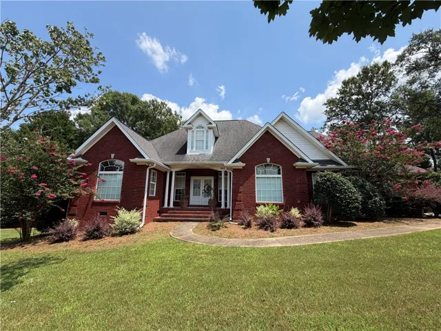 3 bed with bonus room, 2 full baths, along with 2 half baths.