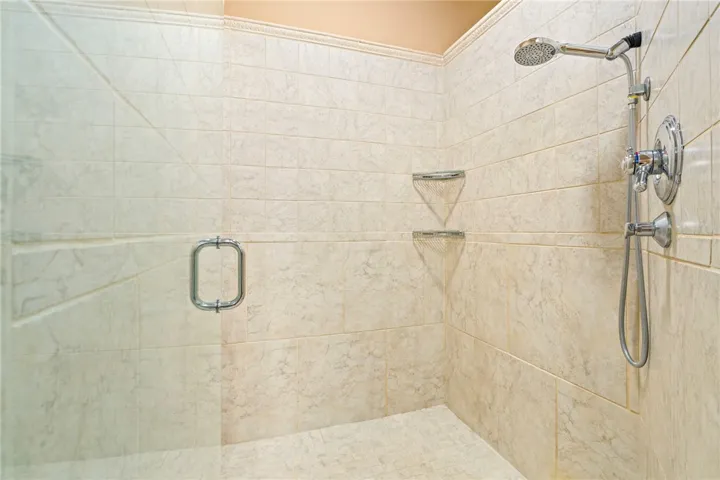 1843 Fairway Drive, Auburn, Alabama 36830
