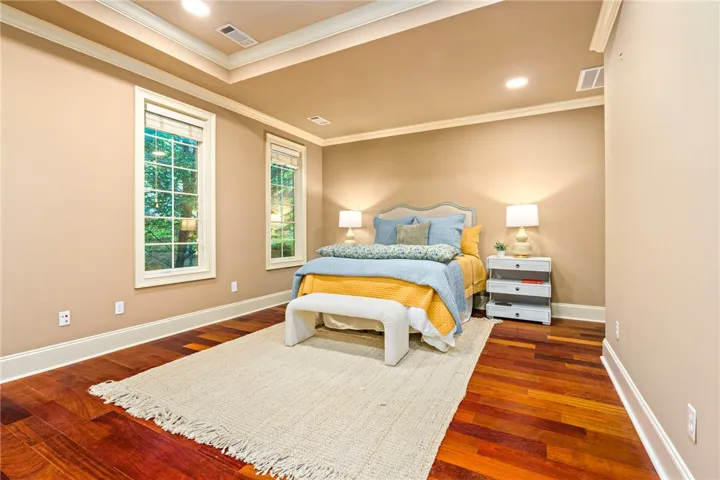1843 Fairway Drive, Auburn, Alabama 36830