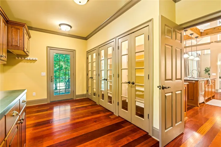 1843 Fairway Drive, Auburn, Alabama 36830