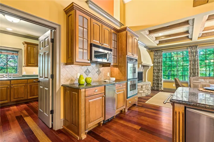 1843 Fairway Drive, Auburn, Alabama 36830