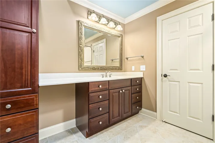 1843 Fairway Drive, Auburn, Alabama 36830
