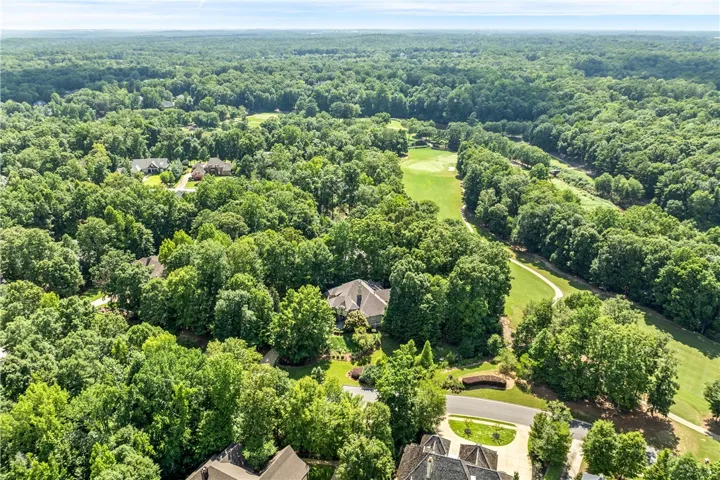 1843 Fairway Drive, Auburn, Alabama 36830