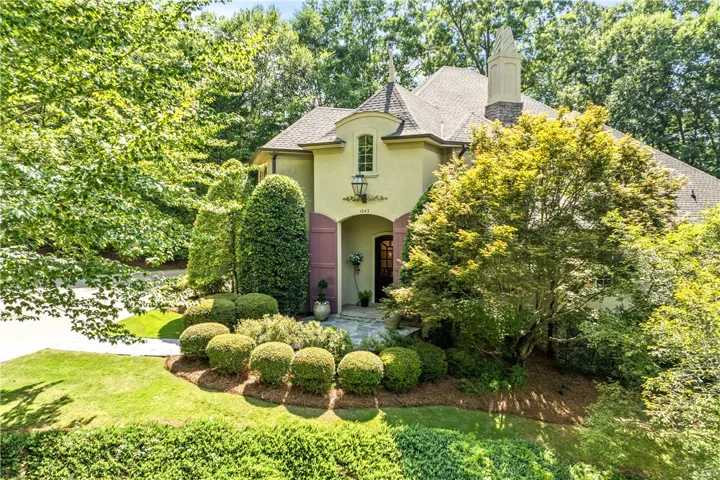 1843 Fairway Drive, Auburn, Alabama 36830